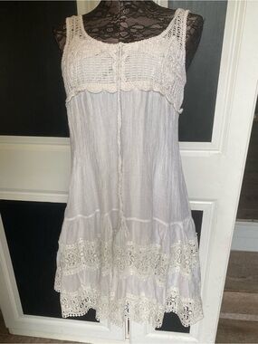 Angel Eye White Sleeveless Lace-Trim Dress